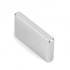 IMÁN NEODIMIO BLOQUE 25x15x3 mm 2