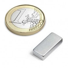 IMÁN NEODIMIO BLOQUE 18x18x04 mm ZINC