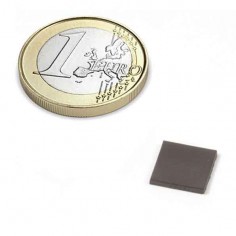 CUADRADO MAGNÉTICO ADHESIVO 10x10 mm 2