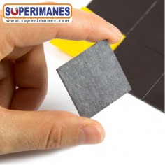 CUADRADO MAGNÉTICO ADHESIVO 30x30mm 2