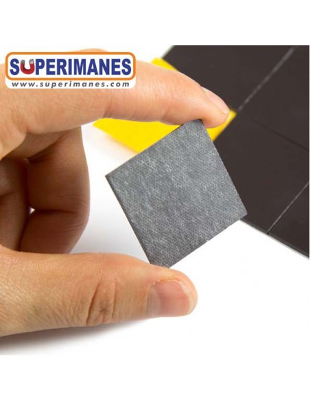 CUADRADO MAGNÉTICO ADHESIVO 50x50 mm 36 uds. (lámina 300x300mm)