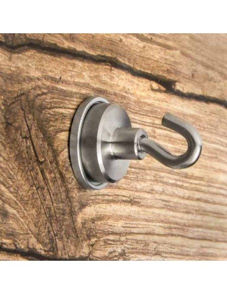 Base metálica Ø26 mm fijada con gancho M4