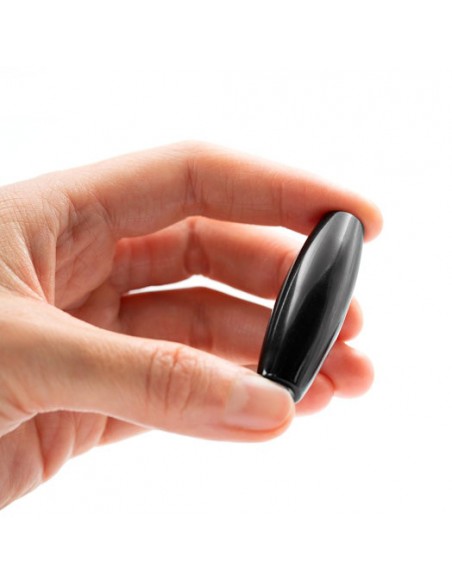 Mango plástico con rosca interior M6 – detalle en mano