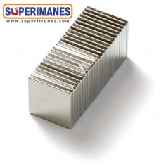 IMÁN NEODIMIO 10x10x1mm 2