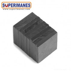 IMÁN FERRITA 20x20x3mm 2