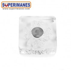 IMÁN DECORATIVO TREBOL SWAROVSKI 2