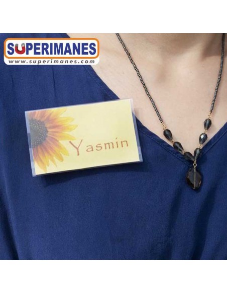 TARJETA IDENTIFICATIVA CON SOPORTE