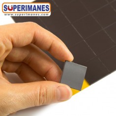 CUADRADO MAGNÉTICO ADHESIVO 20x20mm