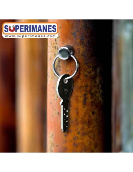 LLAVERO MAGNÉTICO