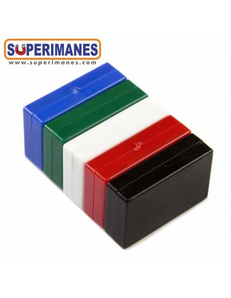 IMÁN FUNDA PLÁSTICO 26x16x7MM COLORES